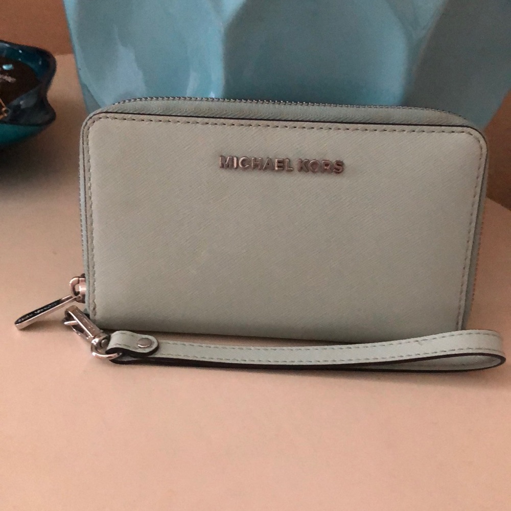 Michael Kors leather wristlet